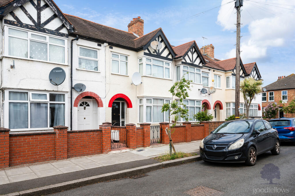 3 bed Mid Terraced House for rent in Mitcham. From Goodfellows - Mitcham 3 bed Mid Terraced House for rent in Mitcham. From Goodfellows - Mitcham