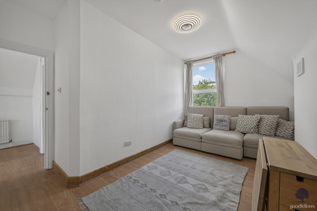 1 bed Apartment for rent in Mitcham. From Goodfellows - Mitcham