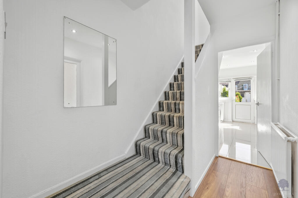 3 bed Detached for rent in Mitcham. From Goodfellows - Mitcham