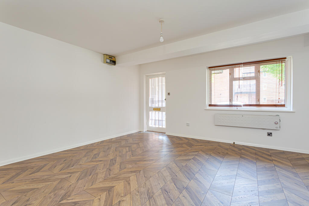 1 bed Apartment for rent in Mitcham. From Goodfellows - Mitcham