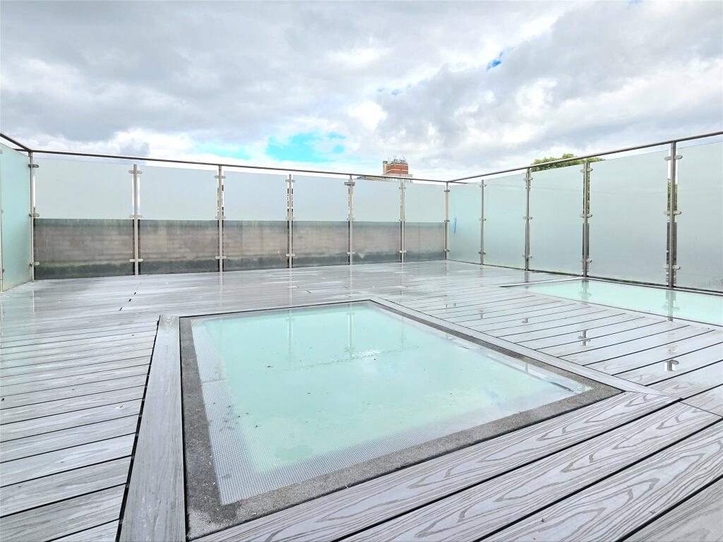 4 bed Apartment for rent in Green Street Green. From Andrews Letting and Management - Orpington