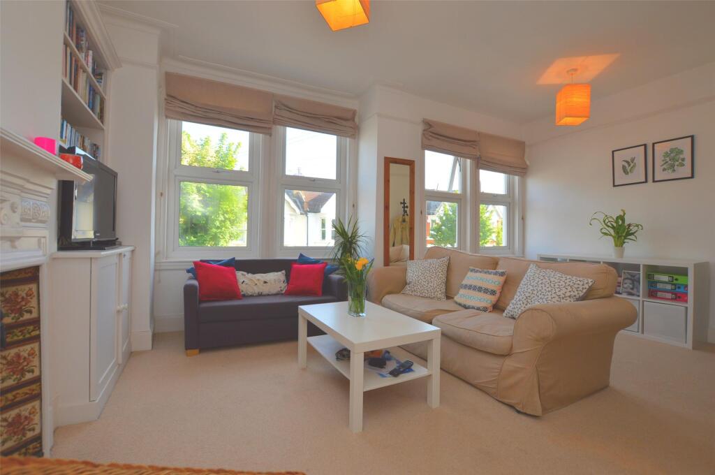 3 bed Apartment for rent in London. From Andrews Letting and Management - Southfields 3 bed Apartment for rent in London. From Andrews Letting and Management - Southfields