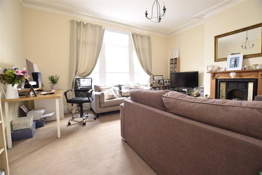 2 bed Apartment for rent in Putney. From Andrews Letting and Management - Southfields