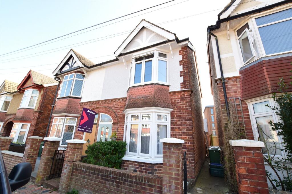 3 bed Semi Detached for rent in Southborough. From Andrews Letting and Management - Tunbridge Wells