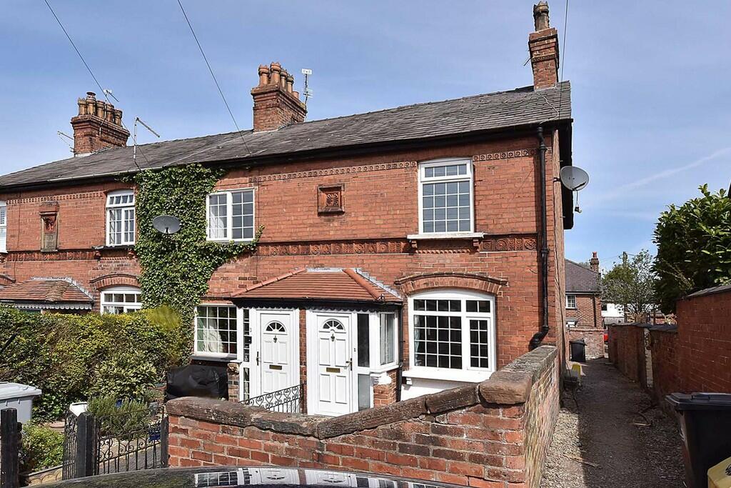 2 bed End Terraced House for rent in Knutsford. From Stuart Rushton