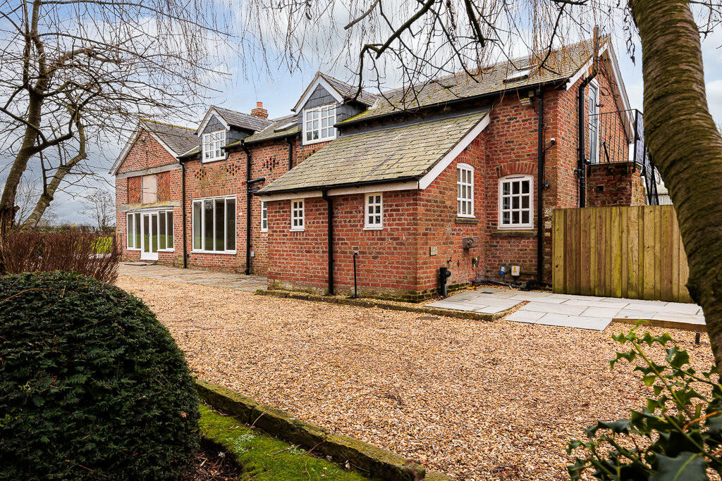 5 bed Barn Conversion for rent in High Legh. From Stuart Rushton