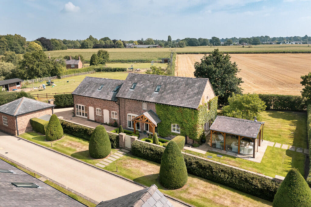 4 bed Barn Conversion for rent in Knutsford. From Stuart Rushton