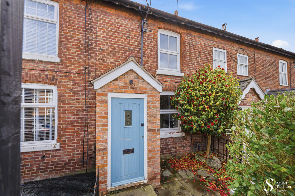 2 bed Mid Terraced House for rent in Wilmslow. From Stuart Rushton