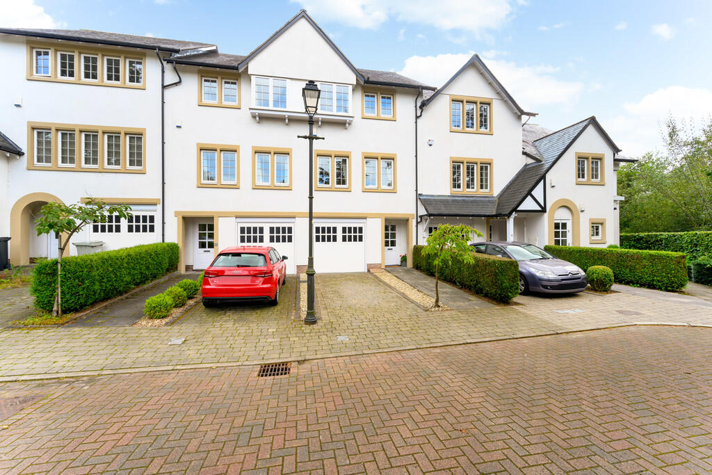 3 bed Mid Terraced House for rent in Knutsford. From Stuart Rushton