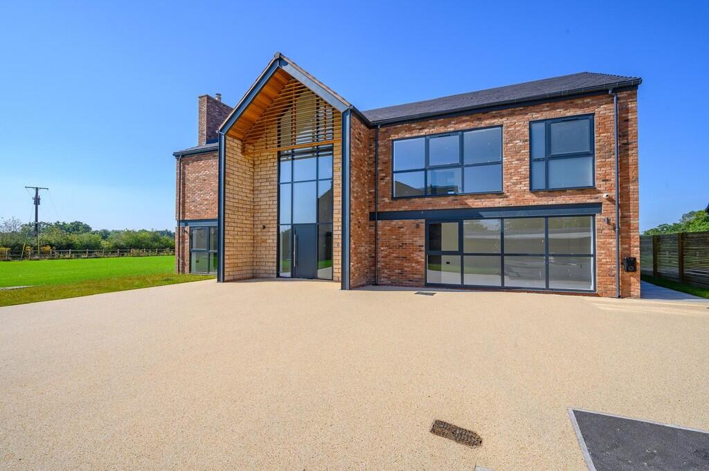 5 bed Detached for rent in . From Stuart Rushton 5 bed Detached for rent in . From Stuart Rushton
