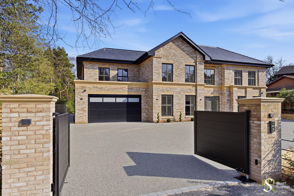 6 bed Detached for rent in Altrincham. From Stuart Rushton 6 bed Detached for rent in Altrincham. From Stuart Rushton
