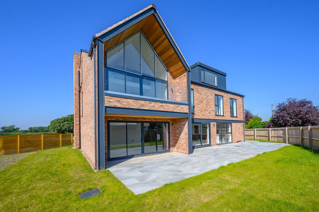 5 bed Detached for rent in Plumley. From Stuart Rushton 5 bed Detached for rent in Plumley. From Stuart Rushton