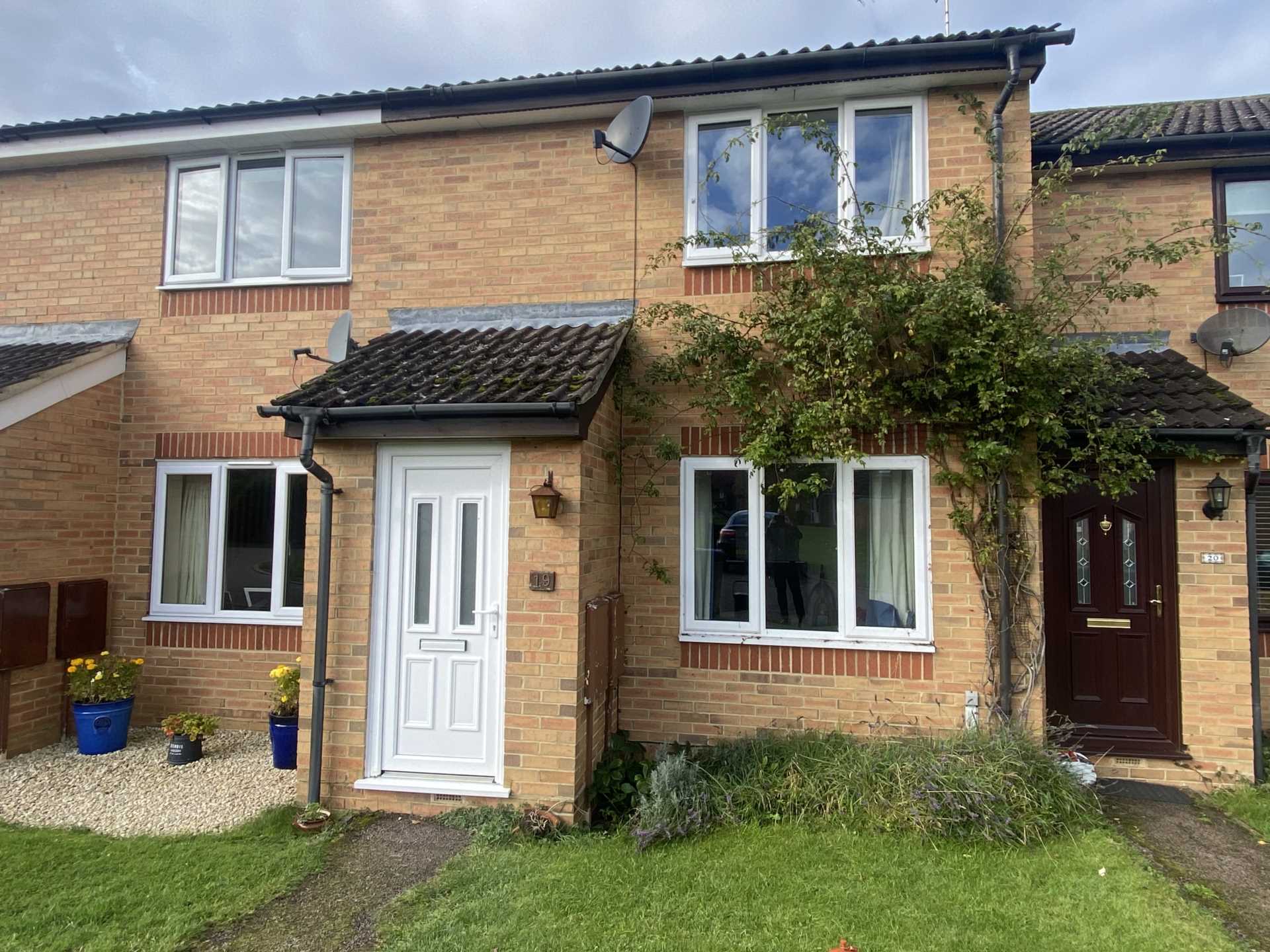 2 bed Mid Terraced House for rent in Buckingham. From Knights Lettings & Property Sales - Milton Keynes