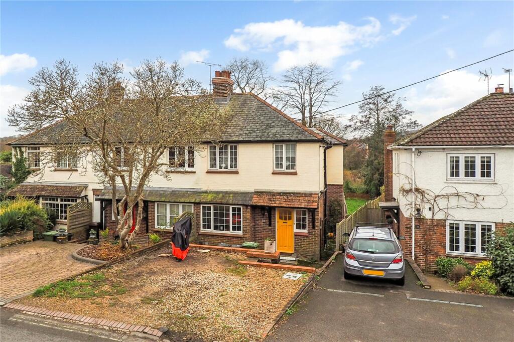 3 bed End of Terrace for rent in Buriton. From Winkworth - Petersfield