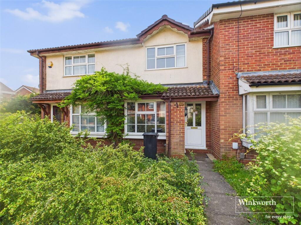 2 bed Mid Terraced House for rent in Woodley. From Winkworth - Reading 2 bed Mid Terraced House for rent in Woodley. From Winkworth - Reading