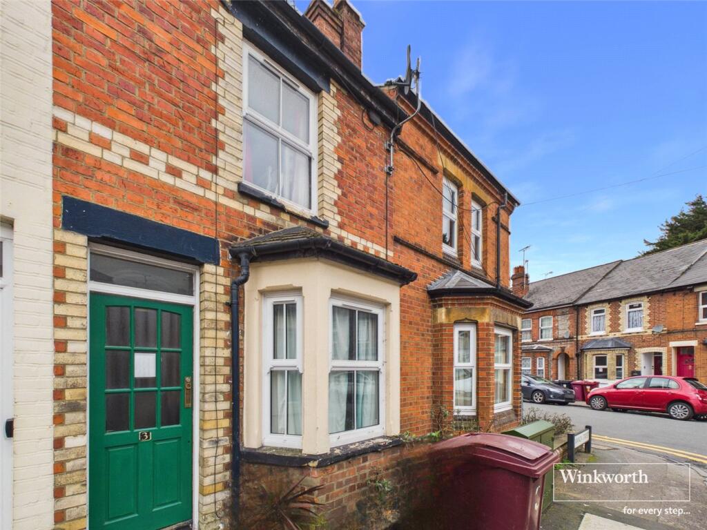 2 bed Mid Terraced House for rent in Reading. From Winkworth - Reading