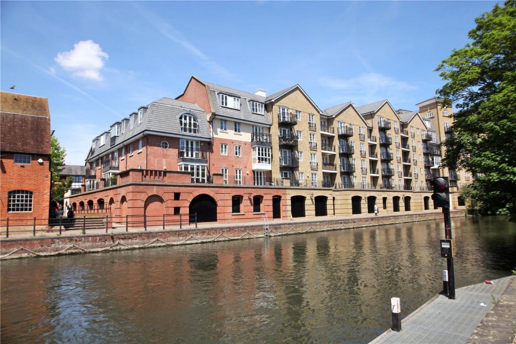 3 bed Apartment for rent in Reading. From Winkworth - Reading
