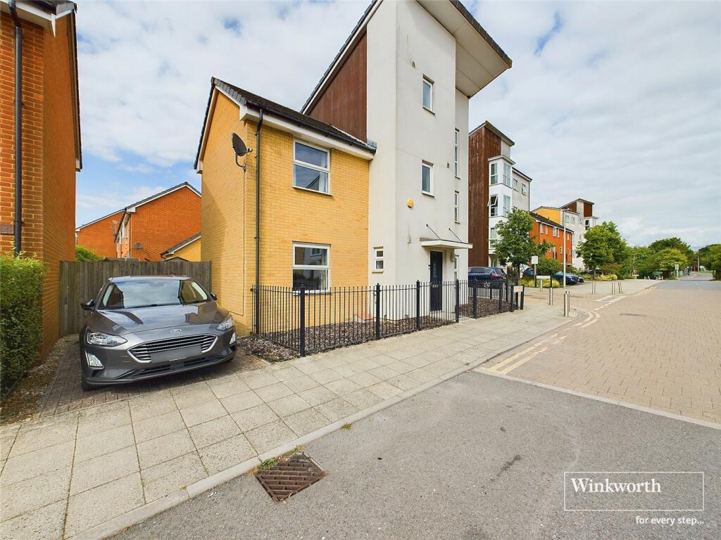 3 bed Town House for rent in Shinfield. From Winkworth - Reading 3 bed Town House for rent in Shinfield. From Winkworth - Reading