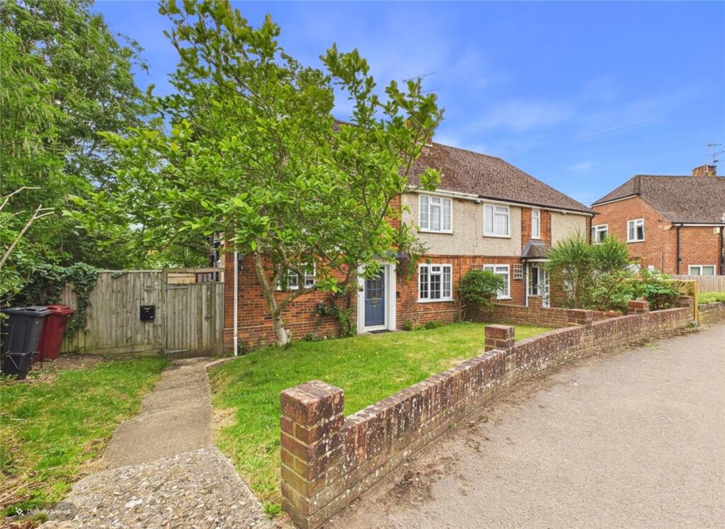 1 bed House (unspecified) for rent in Chalkhouse Green. From Winkworth - Reading