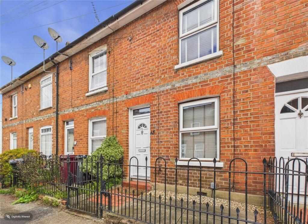 2 bed Mid Terraced House for rent in Reading. From Winkworth - Reading 2 bed Mid Terraced House for rent in Reading. From Winkworth - Reading
