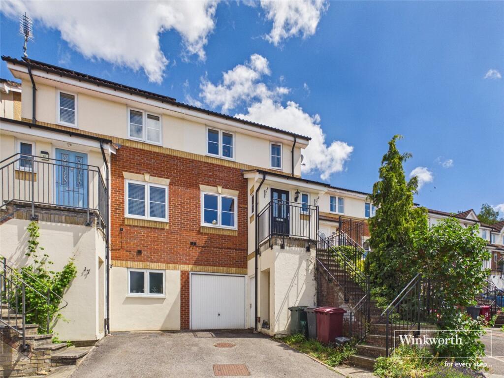 3 bed Semi Detached for rent in Chalkhouse Green. From Winkworth - Reading 3 bed Semi Detached for rent in Chalkhouse Green. From Winkworth - Reading