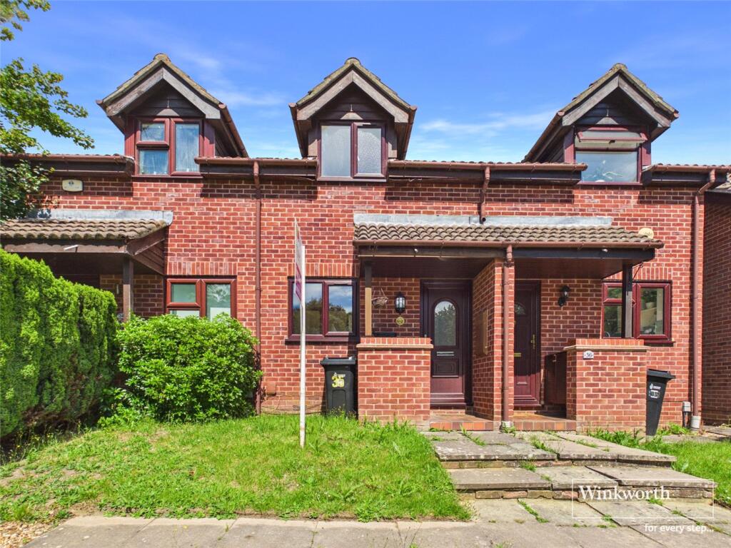 1 bed Mid Terraced House for rent in Shinfield. From Winkworth - Reading