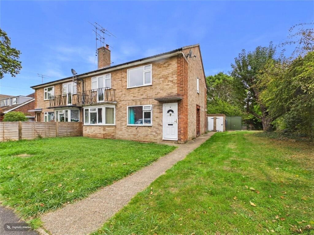 2 bed House (unspecified) for rent in Barkham. From Winkworth - Reading