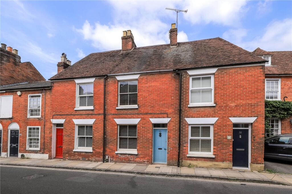 3 bed Mid Terraced House for rent in Romsey. From Winkworth - Romsey