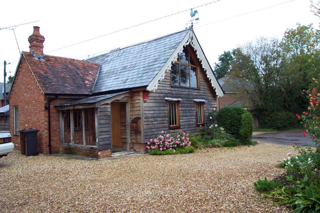 2 bed Barn Conversion for rent in West Wellow. From Winkworth - Romsey 2 bed Barn Conversion for rent in West Wellow. From Winkworth - Romsey
