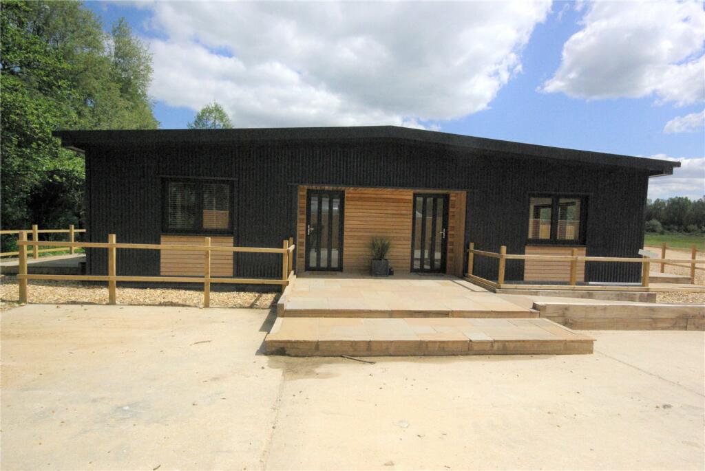 2 bed Barn Conversion for rent in Timsbury. From Winkworth - Romsey