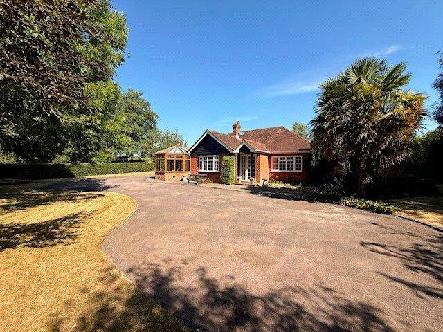 3 bed Bungalow for rent in Whiteparish. From Winkworth - Romsey 3 bed Bungalow for rent in Whiteparish. From Winkworth - Romsey