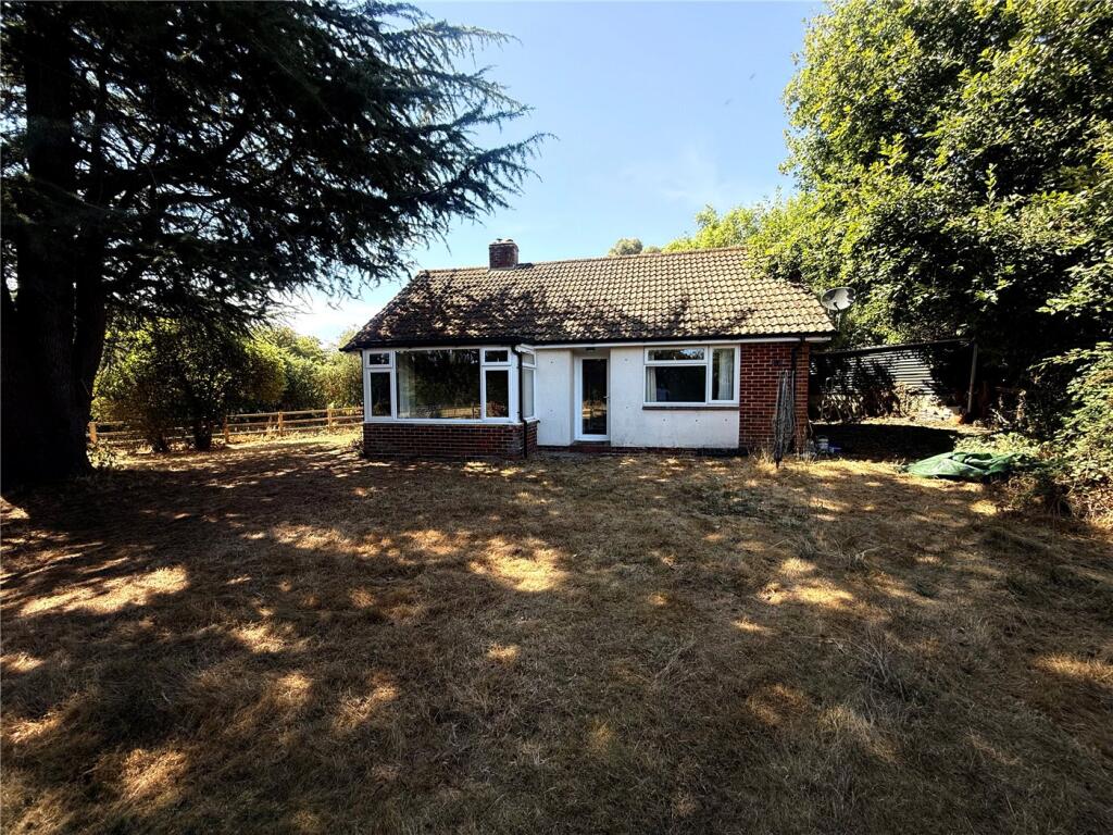 2 bed Bungalow for rent in Newtown. From Winkworth - Romsey