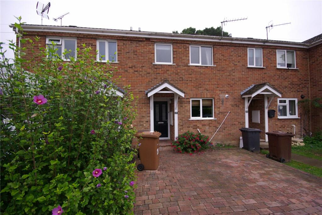 2 bed Mid Terraced House for rent in Crampmoor. From Winkworth - Romsey 2 bed Mid Terraced House for rent in Crampmoor. From Winkworth - Romsey