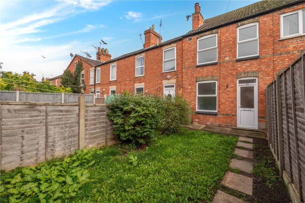 2 bed Mid Terraced House for rent in Sleaford. From Winkworth - Sleaford