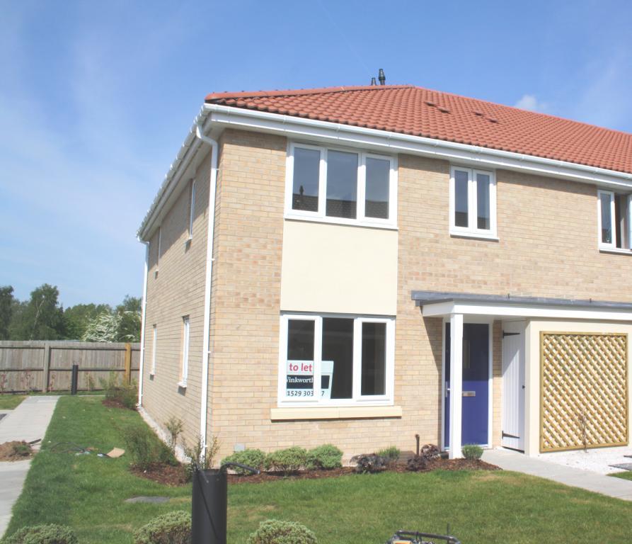2 bed Mid Terraced House for rent in Grantham. From Winkworth - Sleaford 2 bed Mid Terraced House for rent in Grantham. From Winkworth - Sleaford