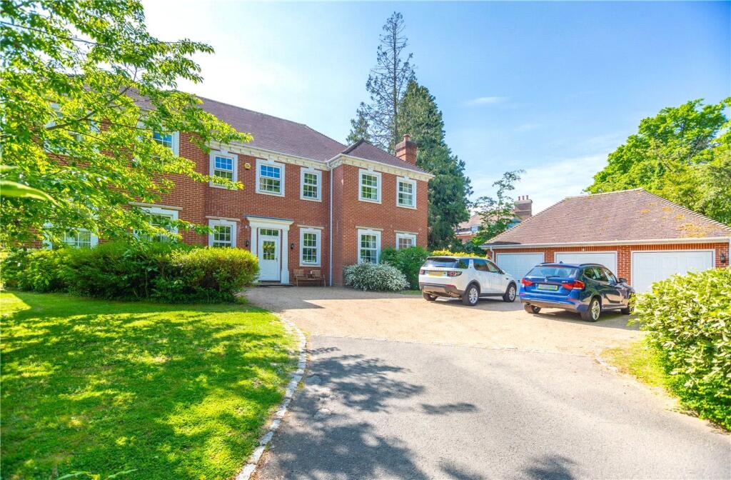 5 bed Detached for rent in Sunningdale. From Winkworth - Sunningdale