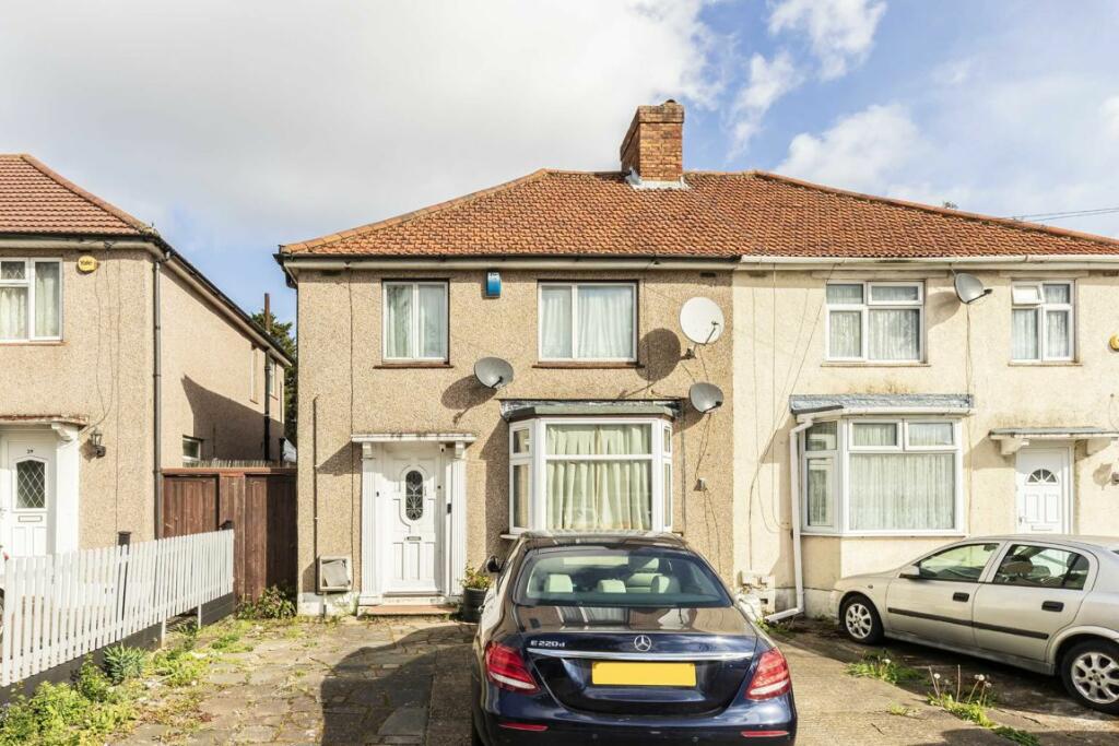 1 bed Flat for rent in Northolt. From Colin Dean