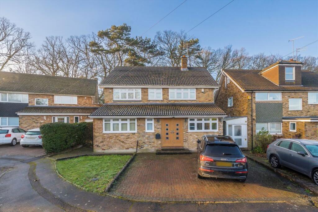 0 bed 1st Floor Flat for rent in Watford. From Colin Dean