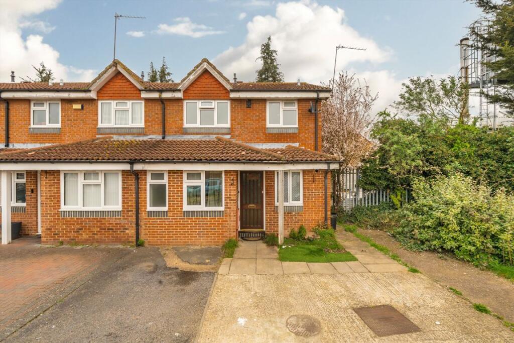 4 bed Semi Detached for rent in Uxbridge. From Colin Dean