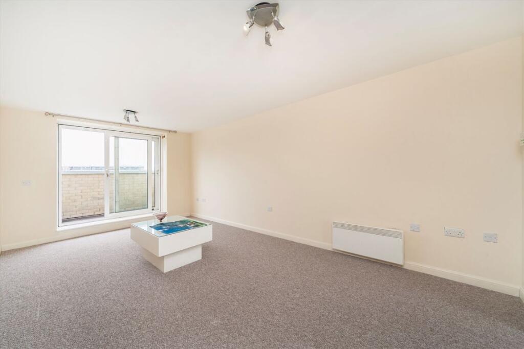 2 bed 1st Floor Flat for rent in Wembley. From Colin Dean