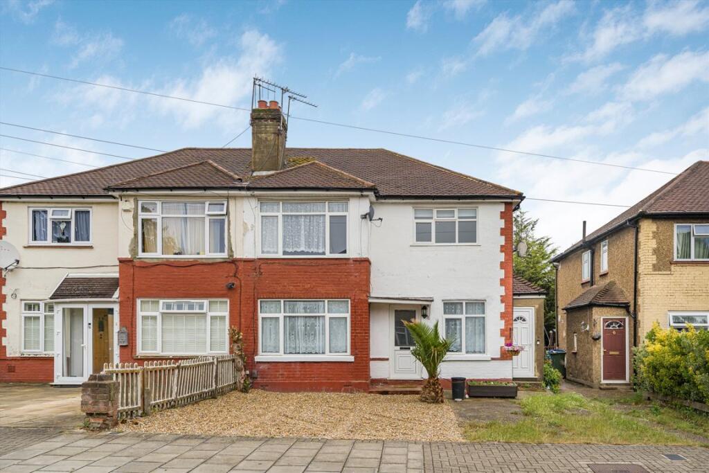 2 bed Annexe for rent in Northolt. From Colin Dean