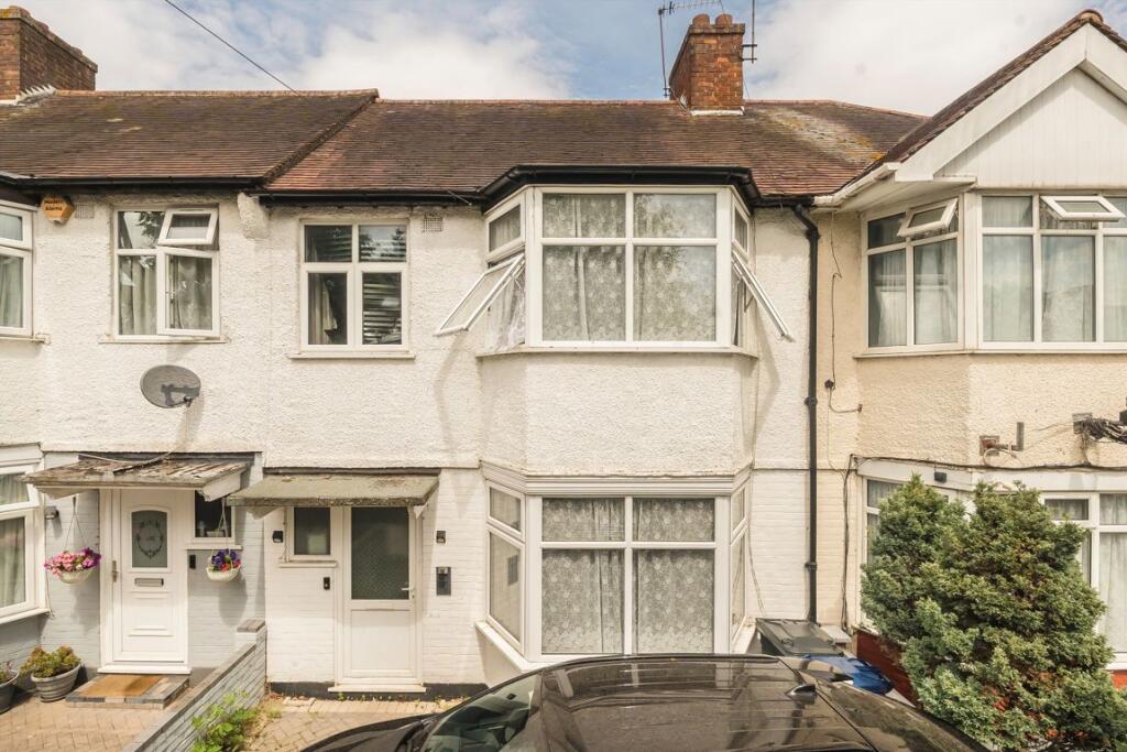 3 bed Detached for rent in Greenford. From Colin Dean 3 bed Detached for rent in Greenford. From Colin Dean