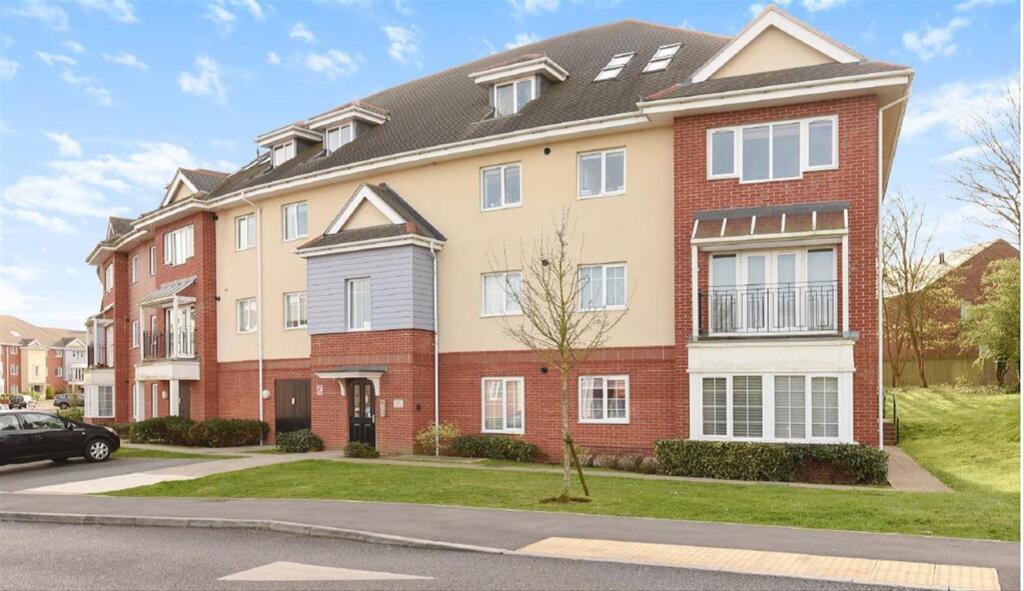 1 bed 1st Floor Flat for rent in Ruislip. From Colin Dean