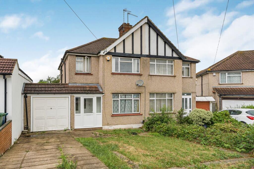 3 bed Detached for rent in Harrow. From Colin Dean