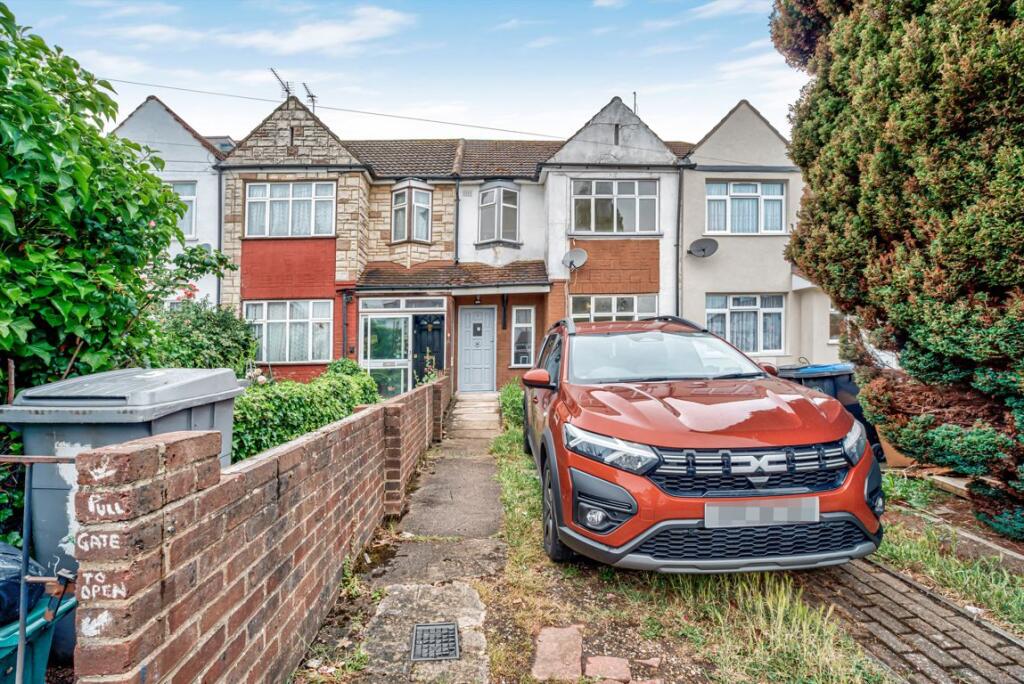 3 bed Mid Terraced House for rent in Wembley. From Colin Dean