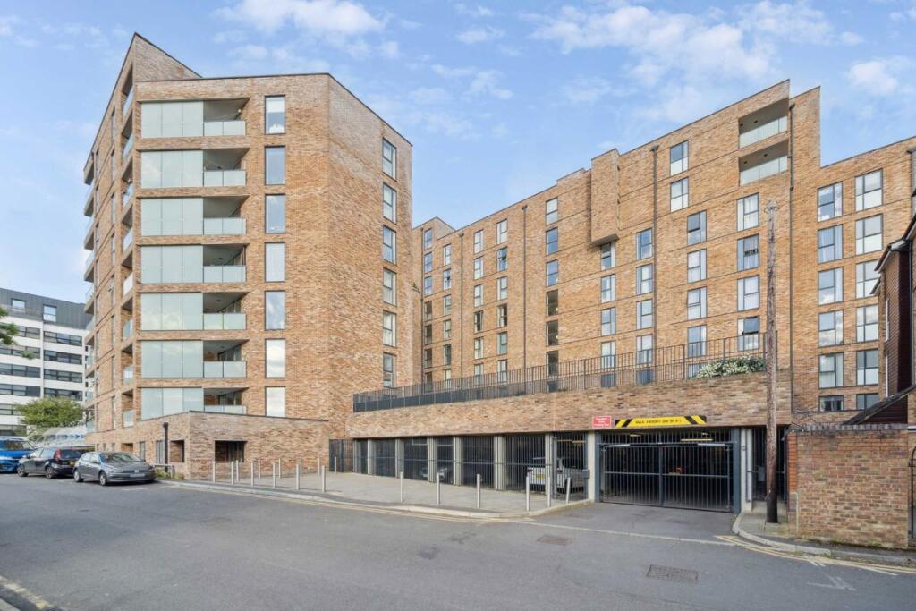 1 bed 1st Floor Flat for rent in Harrow. From Colin Dean 1 bed 1st Floor Flat for rent in Harrow. From Colin Dean