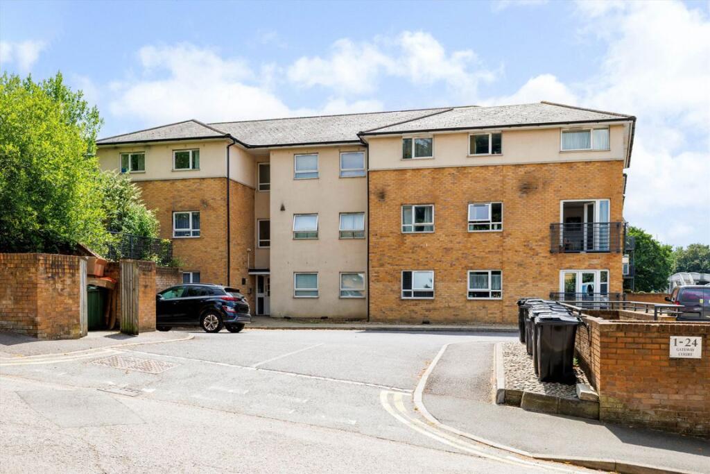 2 bed 1st Floor Flat for rent in Bricket Wood. From Colin Dean