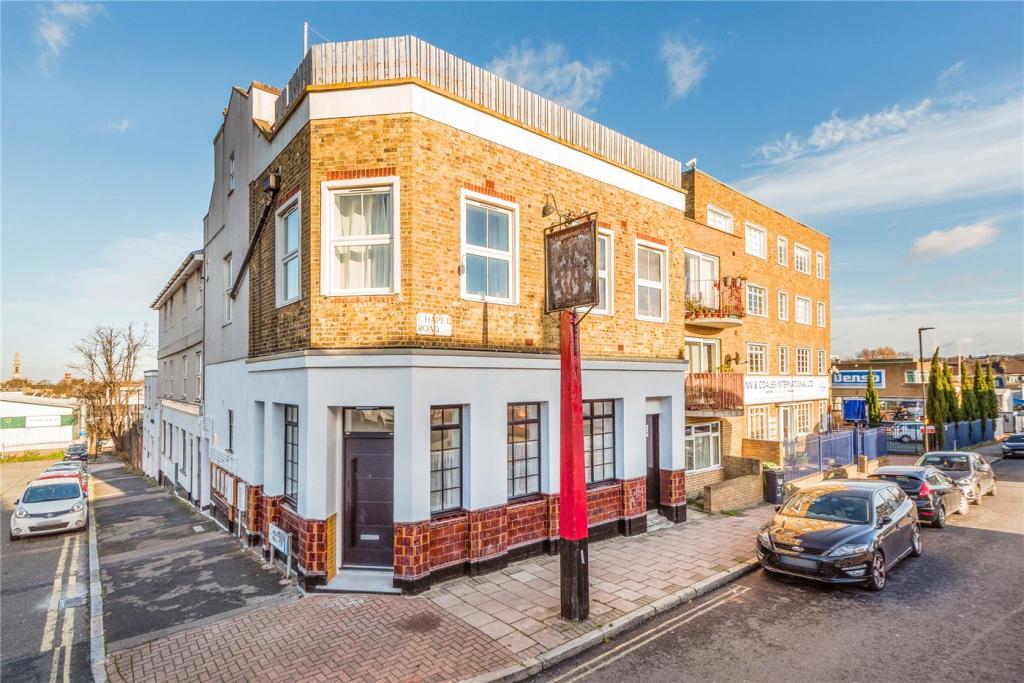2 bed House (unspecified) for rent in Streatham. From Winkworth - West Norwood