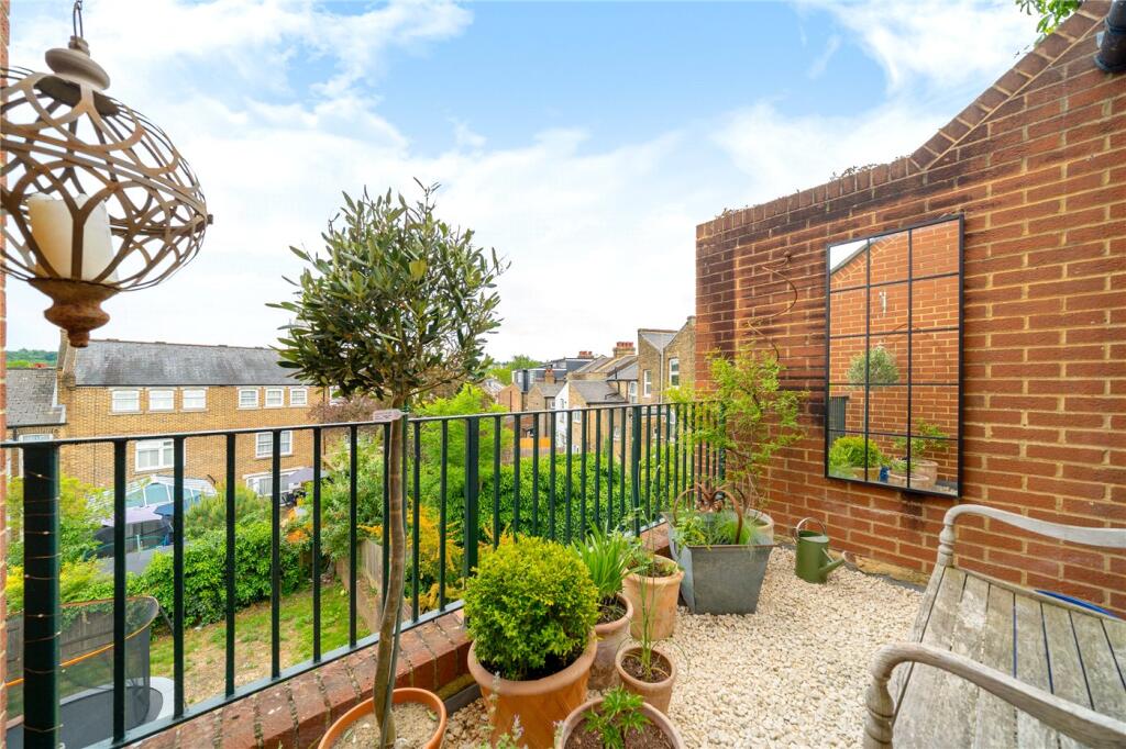 1 bed Apartment for rent in Streatham. From Winkworth - West Norwood