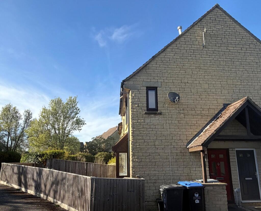 1 bed Detached for rent in Witney. From Andrews Letting and Management - Witney